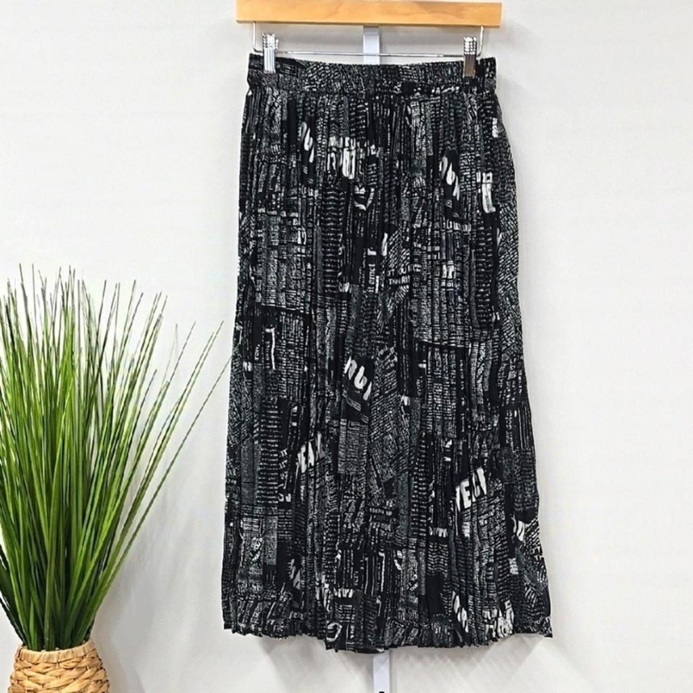 Newspaper Print Pleated Midi Skirt Black White Womens Small Newsprint